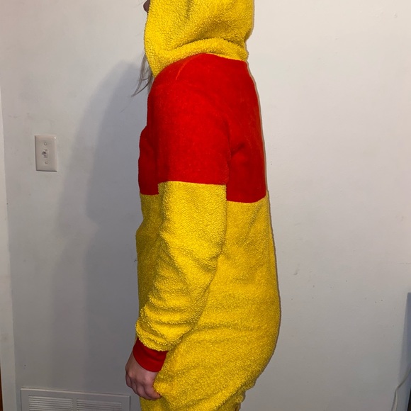 Winnie the Pooh onesie - Picture 2 of 4